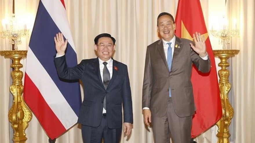 NA Chairman meets with Thai Prime Minister